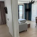 On Mamaia