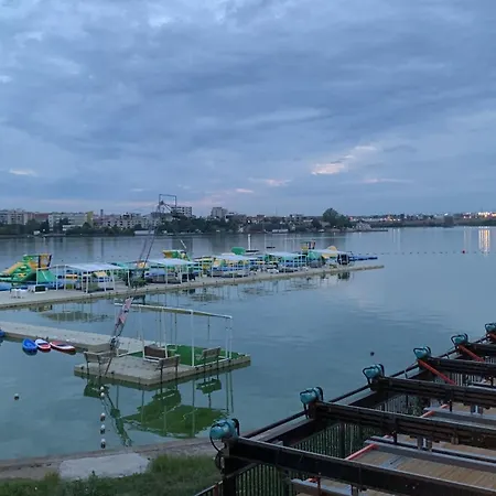 On * Mamaia